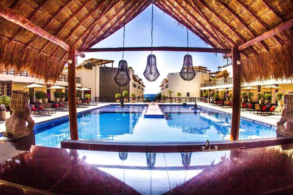דירות פלאייה דל כרמן Departamento En Aldea Thai Con Terraza, Vista Al Mar Y Alberca Privada, Para 8 Personas מראה חיצוני תמונה
