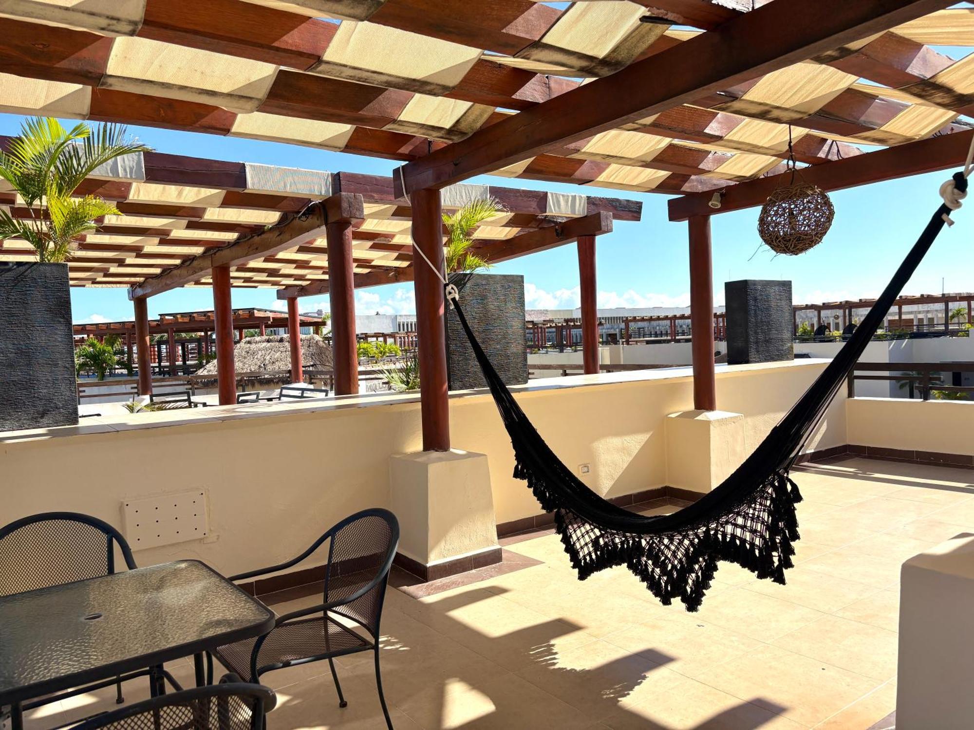 דירות פלאייה דל כרמן Departamento En Aldea Thai Con Terraza, Vista Al Mar Y Alberca Privada, Para 8 Personas מראה חיצוני תמונה