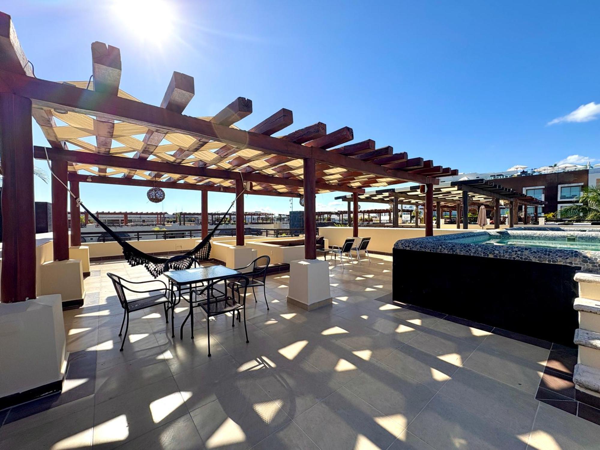 דירות פלאייה דל כרמן Departamento En Aldea Thai Con Terraza, Vista Al Mar Y Alberca Privada, Para 8 Personas מראה חיצוני תמונה